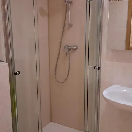 Zwischen Und Bodden App 02 * Ahrenshoop